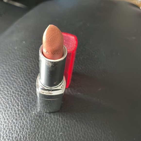 AVON LIPSTICK - Picture 2 of 3